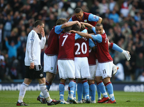 本赛季东契奇缺席时里夫斯场均41+10+5，湖人3胜1负