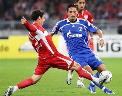 队报：国米与恩昆库经纪人接触，探讨潜在转会的条件