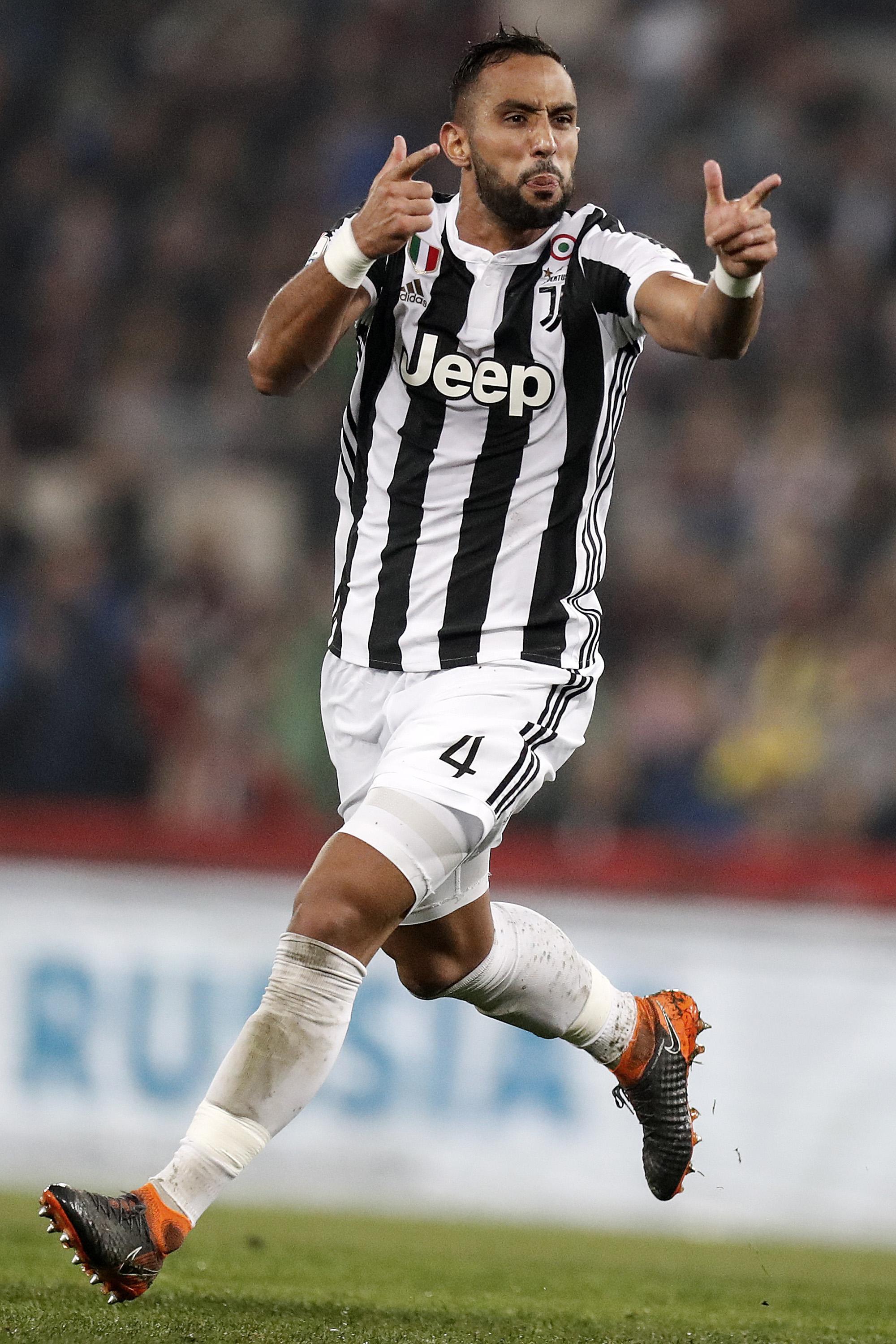 巴萨迎战贝蒂斯！五连胜后的关键一战，领头羊能否延续辉煌？